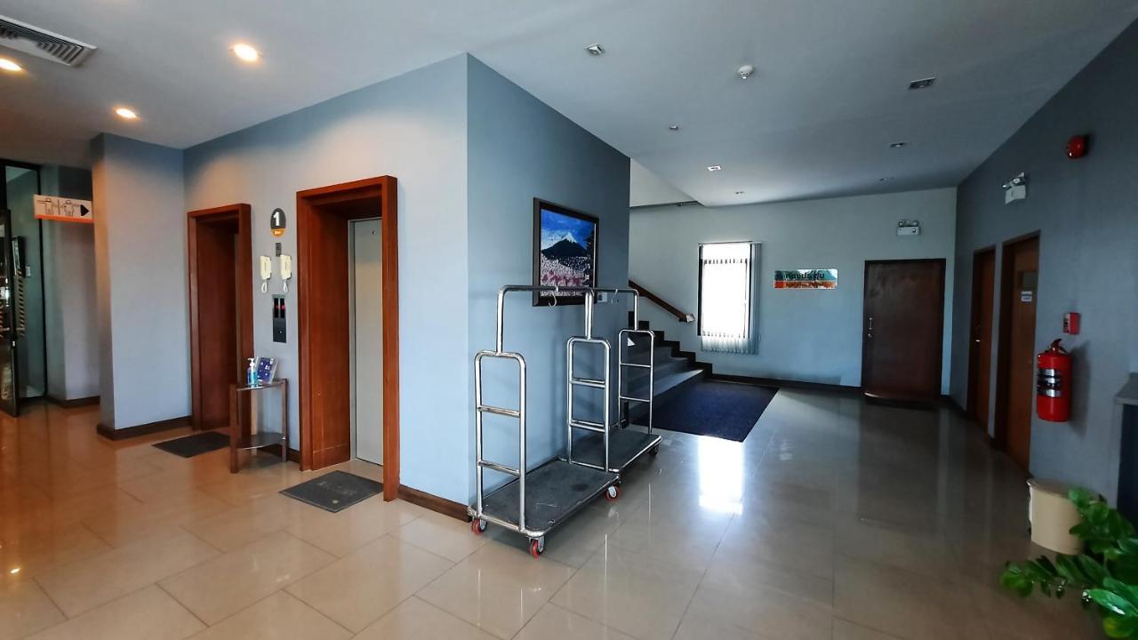 Leosor Hotel Nakhonratchasima Eksteriør billede