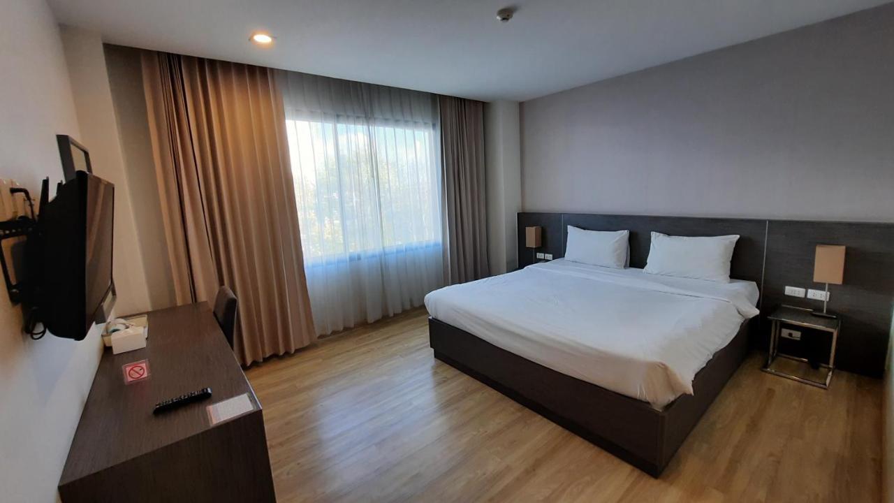 Leosor Hotel Nakhonratchasima Eksteriør billede