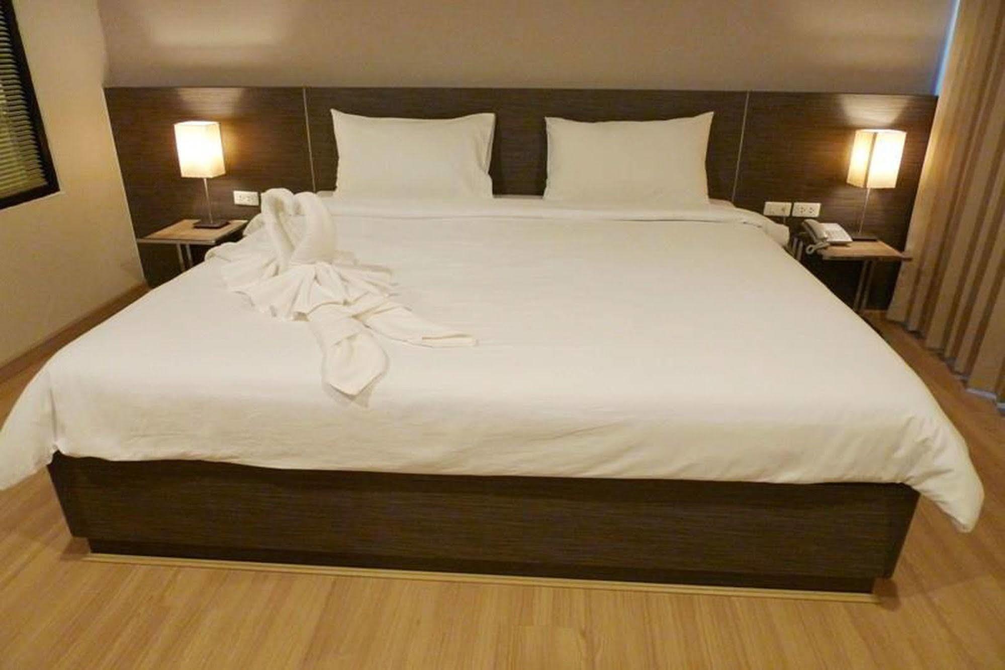 Leosor Hotel Nakhonratchasima Eksteriør billede