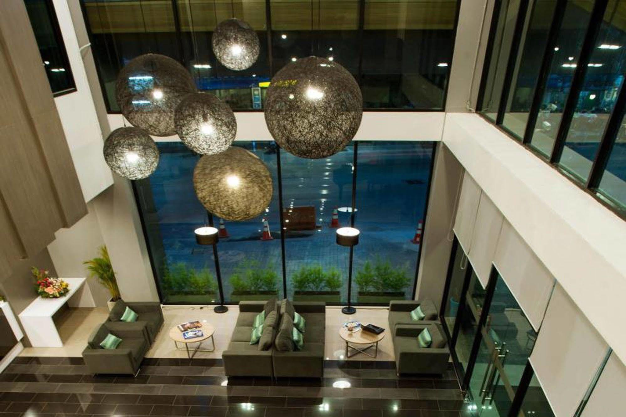 Leosor Hotel Nakhonratchasima Eksteriør billede
