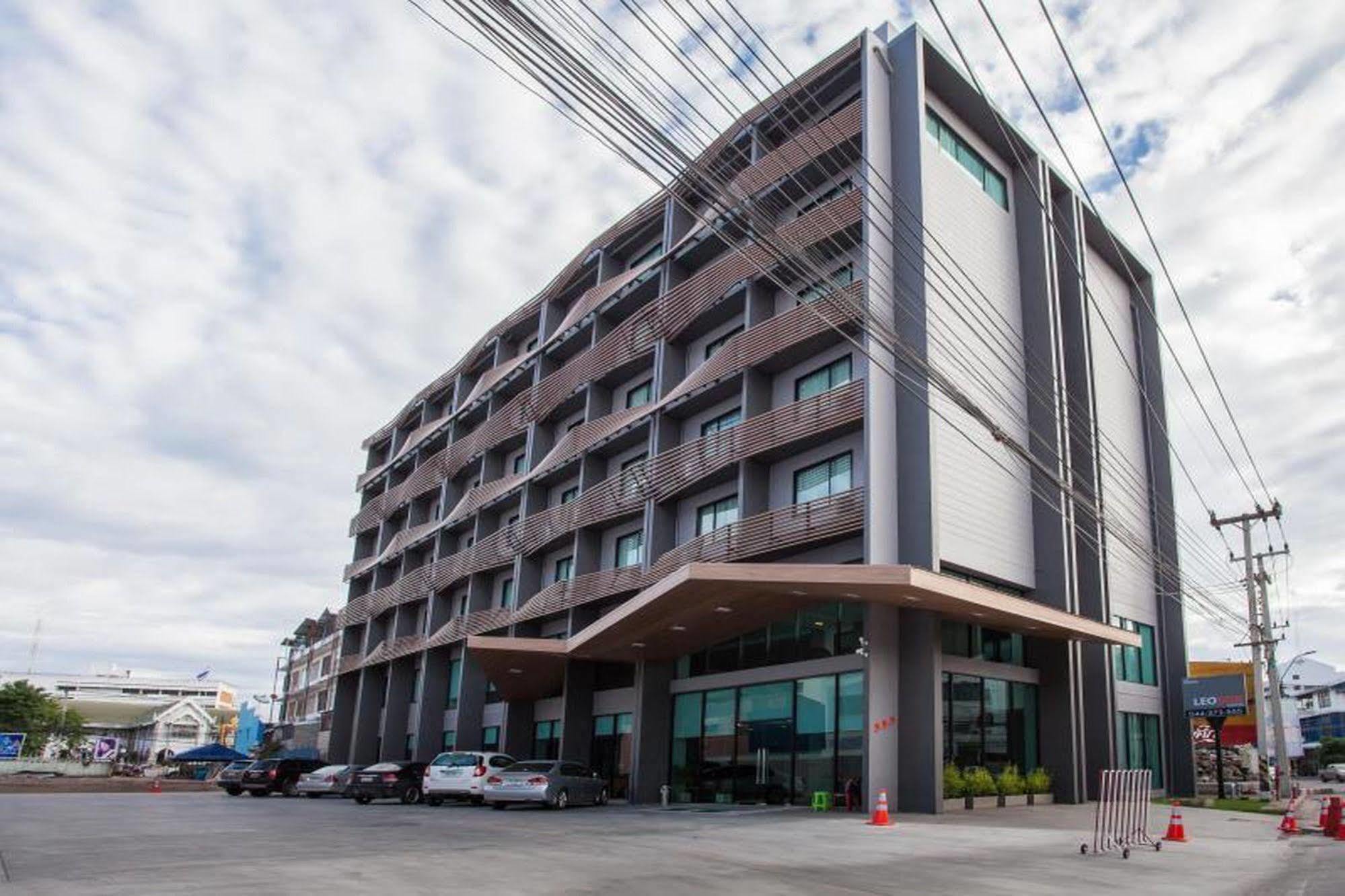 Leosor Hotel Nakhonratchasima Eksteriør billede